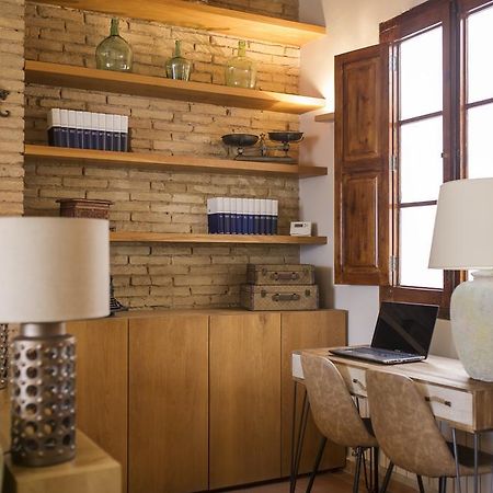 Sueca Apartment With Terrace Ruzafa Mid-Term Valencia Bagian luar foto