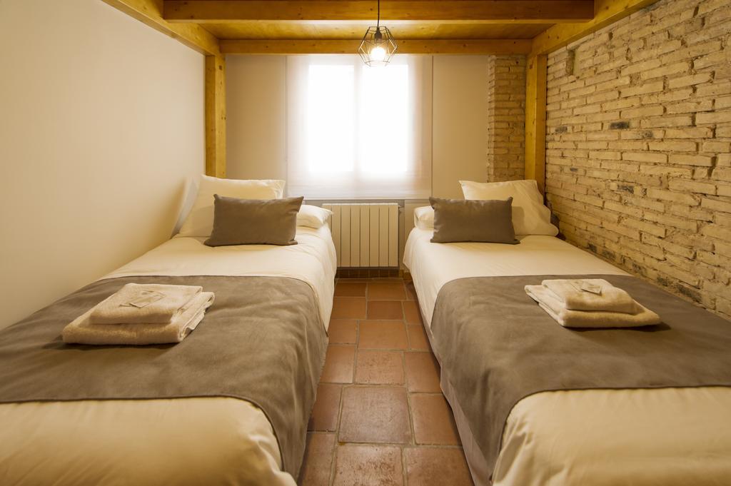 Sueca Apartment With Terrace Ruzafa Mid-Term Valencia Bagian luar foto