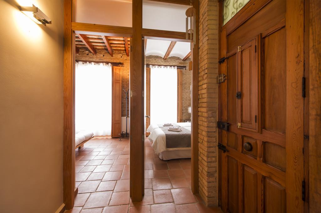 Sueca Apartment With Terrace Ruzafa Mid-Term Valencia Bagian luar foto